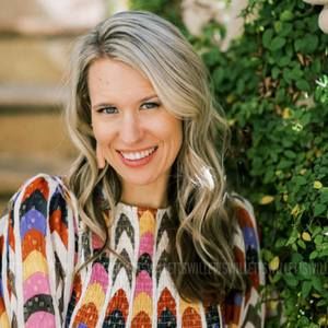 Meet your Posher, Julia